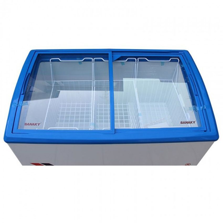 Cửa của tủ đông Sanaky VH-482K