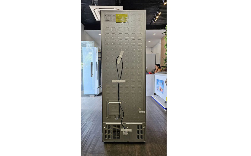 Tủ đông đứng Inverter Sumikura SKFU-350/HSN.I - Hàng chính hãng