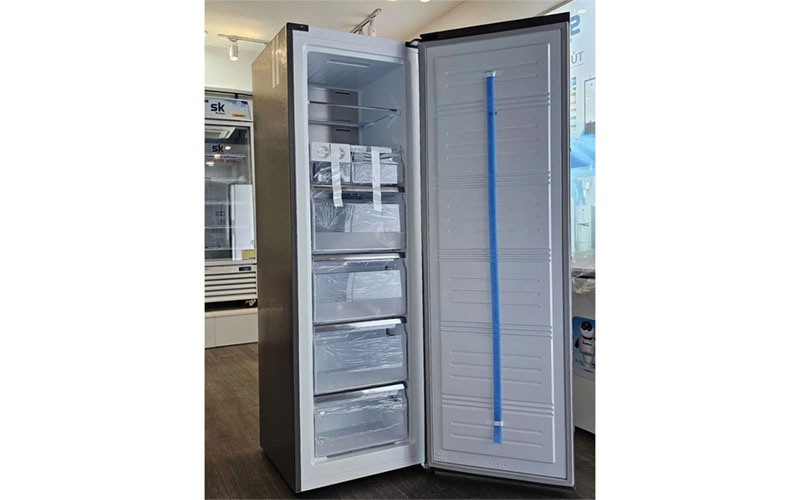 Tủ đông đứng Inverter Sumikura SKFU-350/HSN.I - Hàng chính hãng