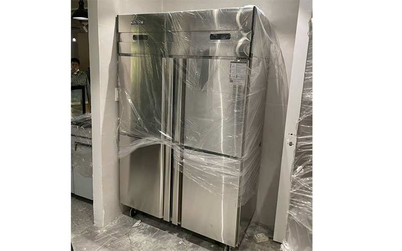 Tủ đông inox 4 cánh Kistem KIS-XD45F - Hàng chính hãng