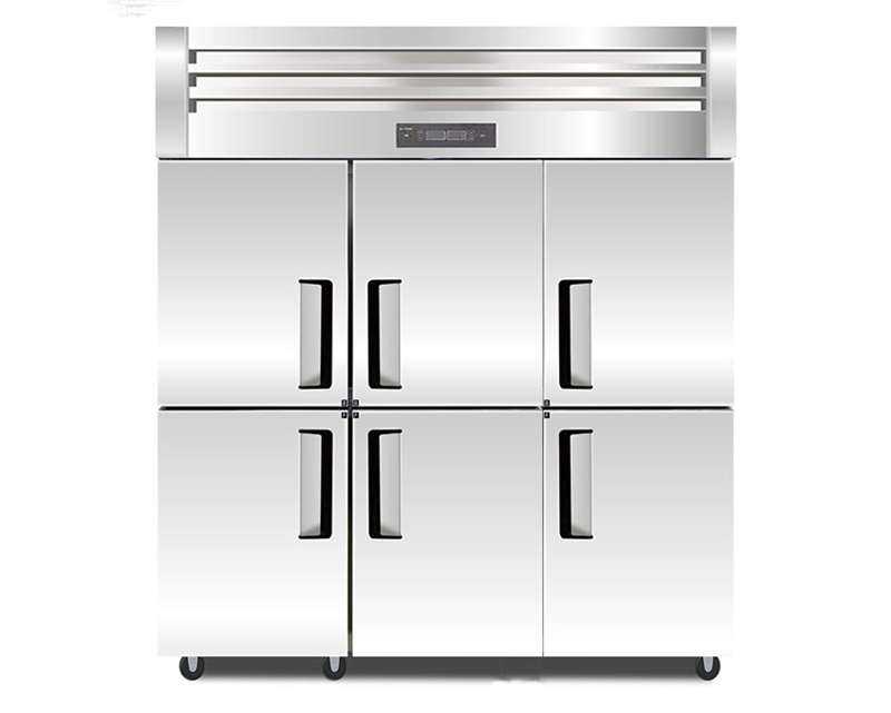 Tủ được làm từ inox 304 cao cấp có khả năng chống rỉ và thấm nước, chống ăn mòn