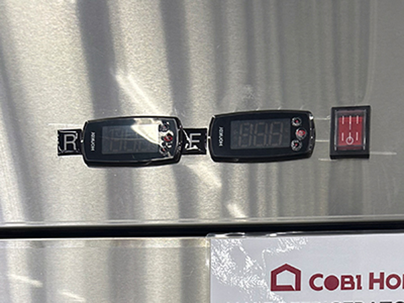 Tủ đông inox 4 cánh Cobi CB1.0L4CF - Hàng chính hãng