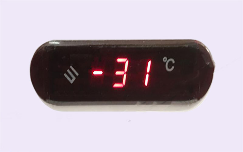 Tủ đông mặt kính lùa Sanden Intercool SNC-0515 - Hàng chính hãng