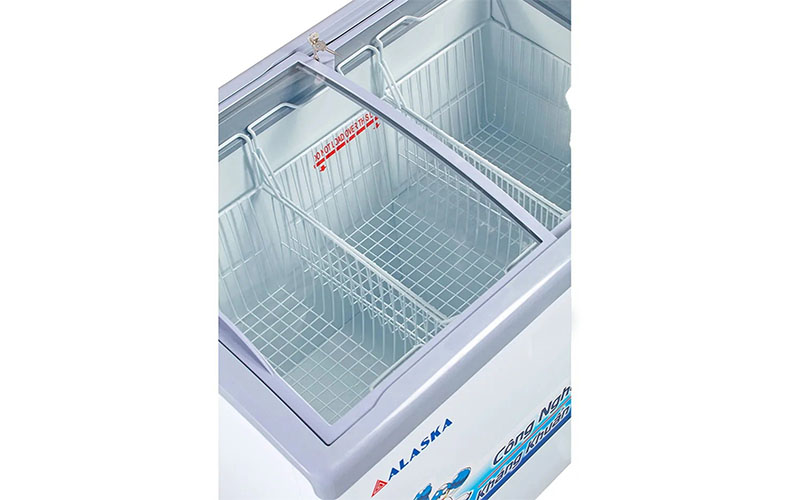 Cửa của Tủ đông nắp kính lùa cong Alaska KC-210C
