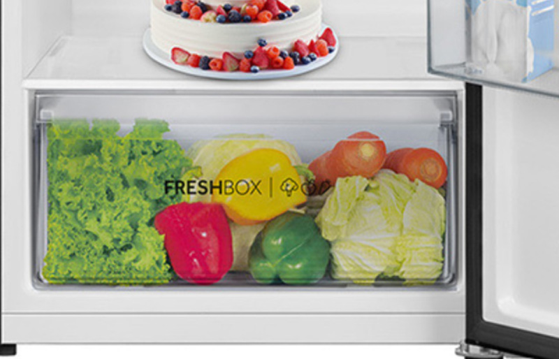 Ngăn đựng rau củ lớn hơn, rộng rãi hơn để bạn tha hồ lưu trữ rau, củ, quả