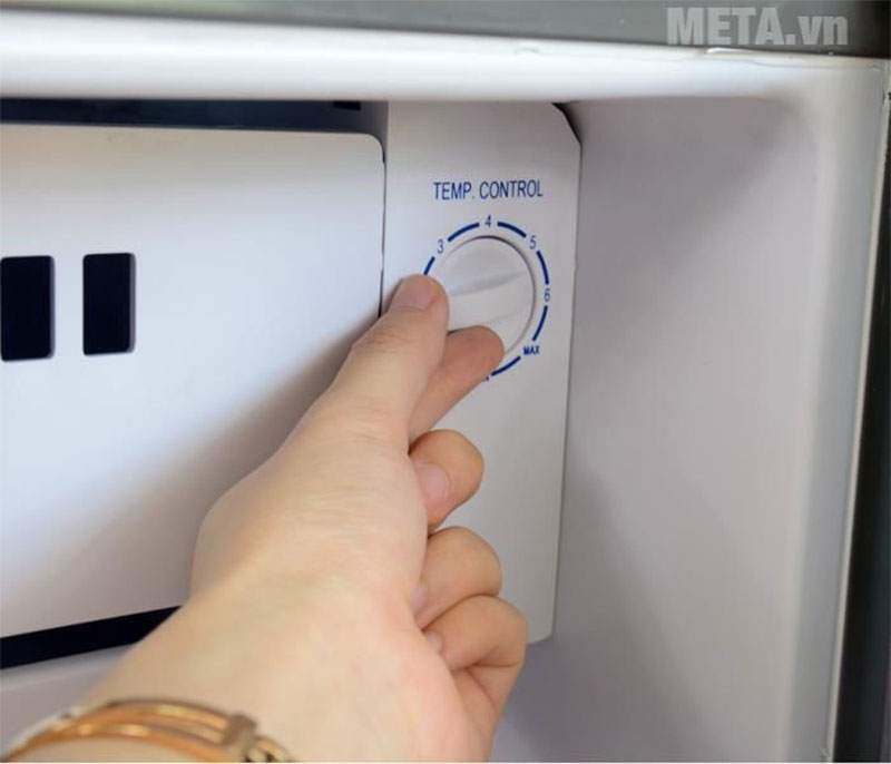 Tủ lạnh mini Funiki FR-91CD - Hàng chính hãng