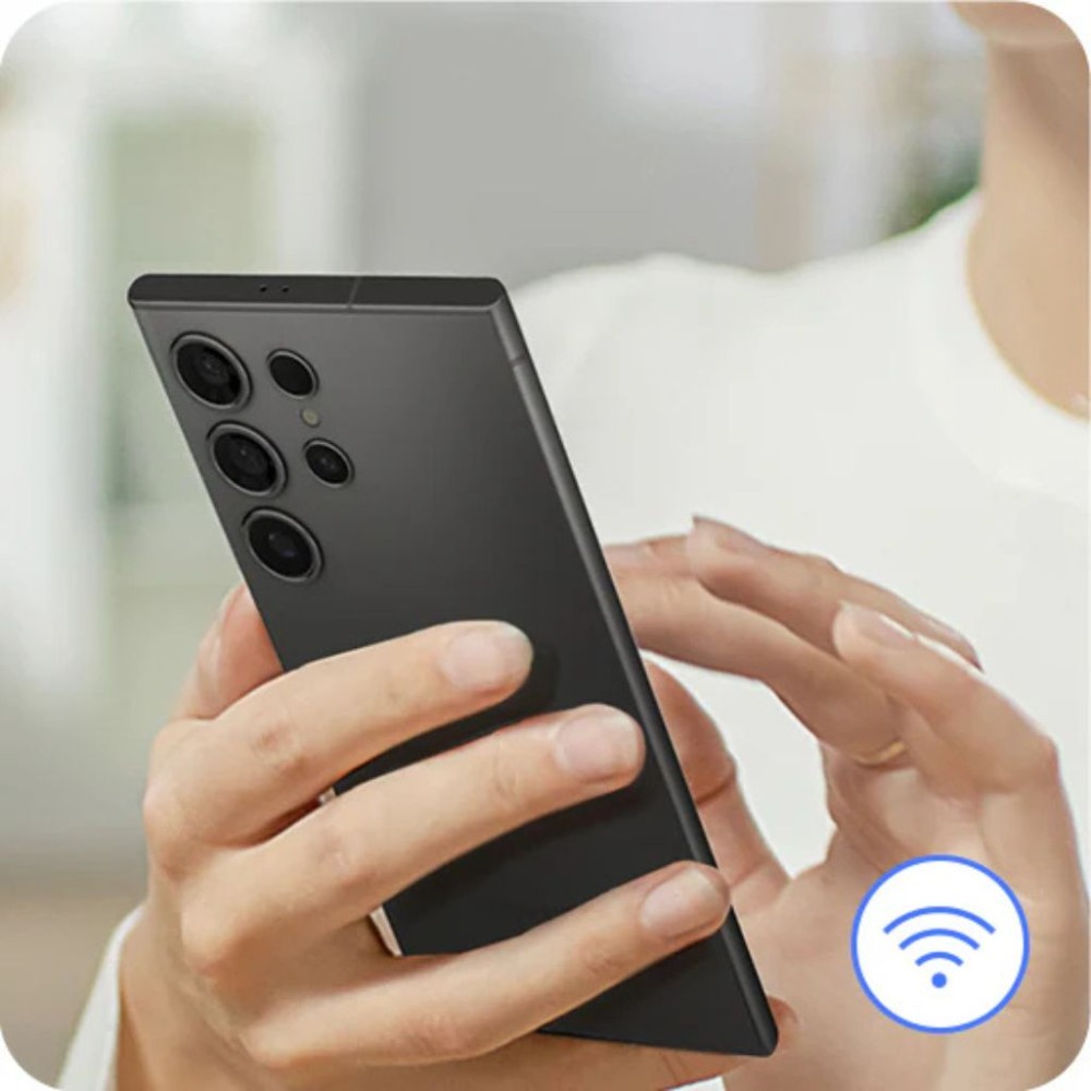 Điều khiển từ xa bằng điện thoại thông qua ứng dụng SmartThings.