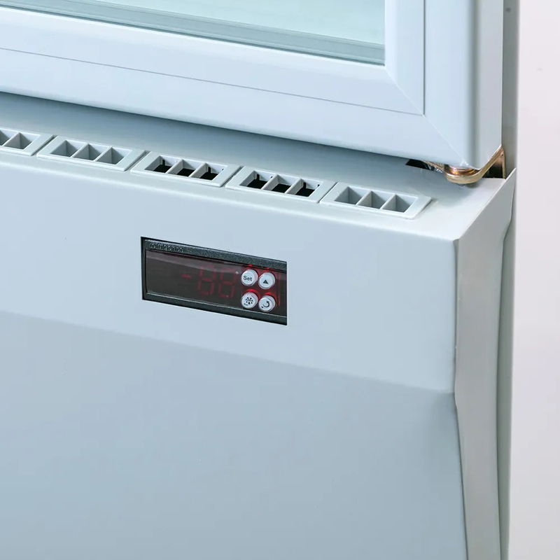 Bảng điều khiển nhiệt độ của tủ mát Alaska SL-14C3I