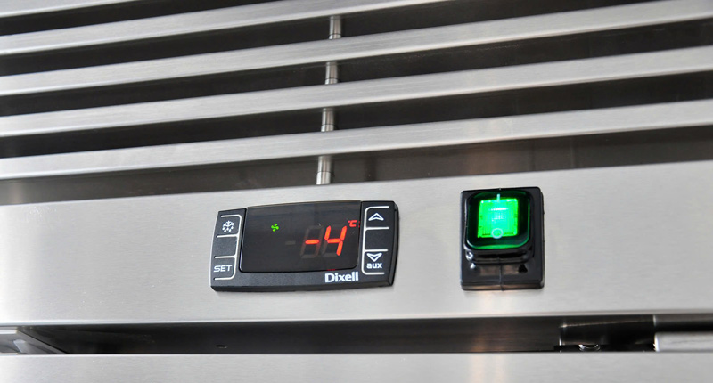 Tủ mát 4 cánh đứng TurboGold TG-4DC-B - Hàng chính hãng