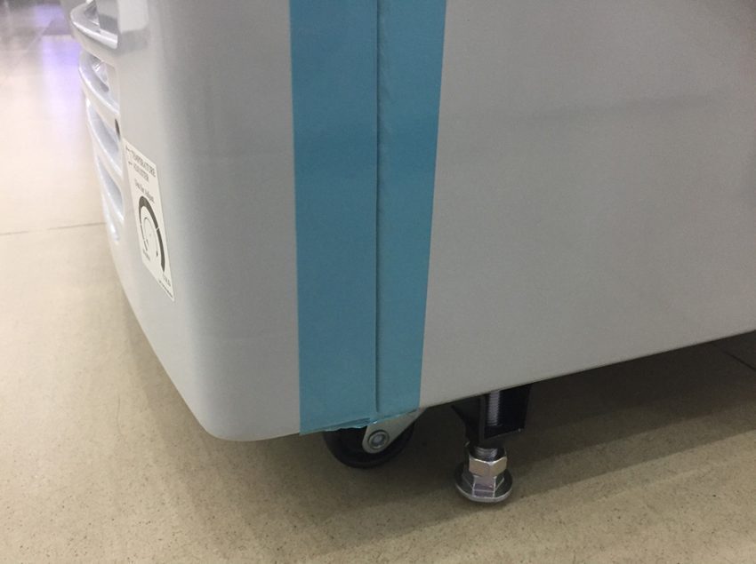 Bánh xe của tủ mát Panasonic SBC-P290V