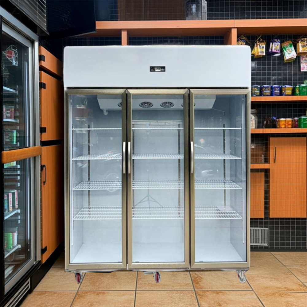 Tủ mát Inox 3 cửa kính mở Lightcool LS-1200F 1253L  - Hàng chính hãng