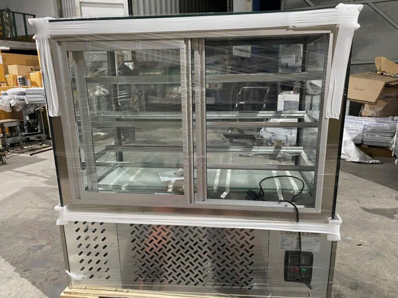 Tủ trưng bày bánh Sanden SKR-1203 - Hàng chính hãng