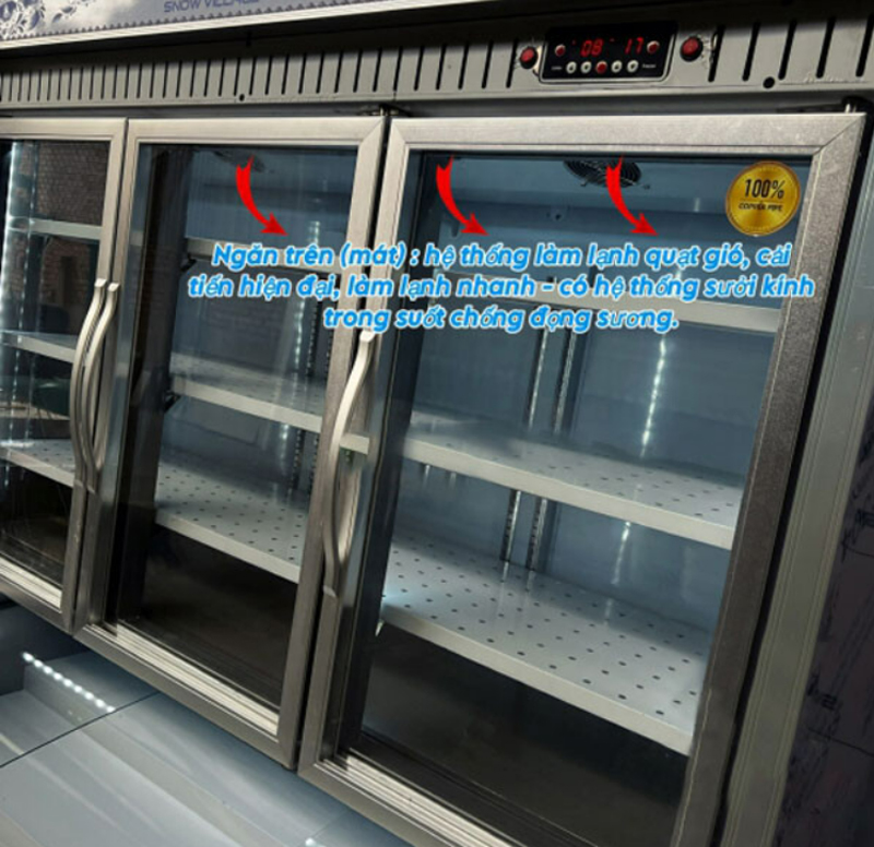 Tủ được làm từ kính 2 lớp chịu lực chắc chắn,  có hệ thống sưởi kính nên không bị mờ đục