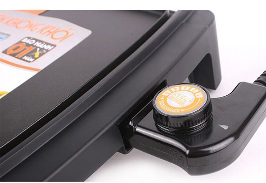 Núm điều chỉnh nhiệt độ của vỉ nướng điện đa năng Comet CM5656T