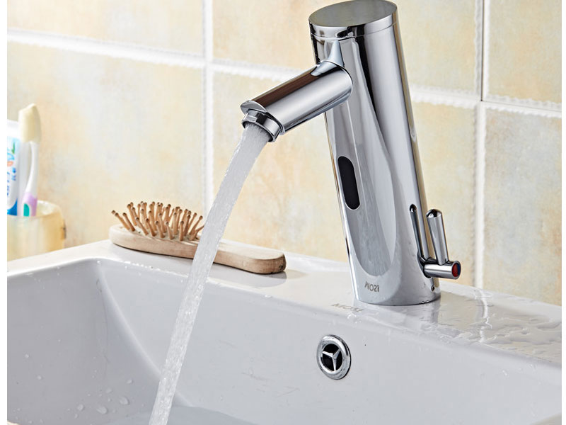 Vòi nóng lạnh cảm ứng Smartliving YM106 - Hàng chính hãng