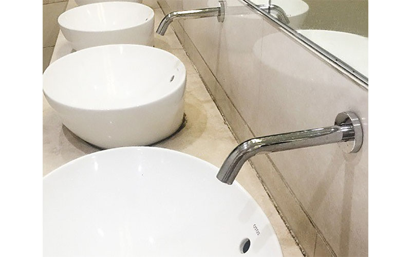 Vòi nước cảm ứng Smartech ST-157B - Hàng chính hãng