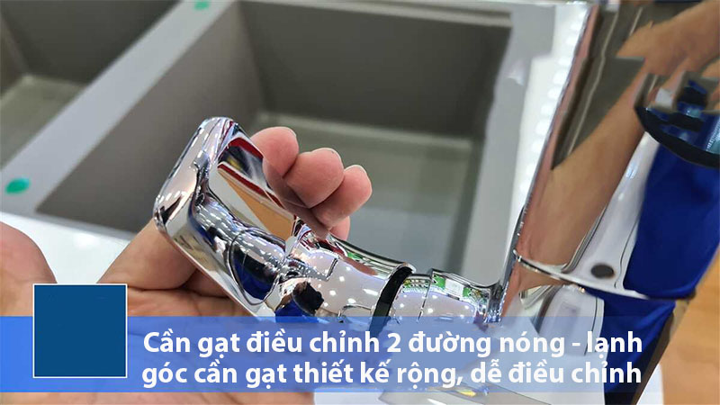 Thiết kế cần gạt điều khiển của Vòi rửa chén nóng lạnh Malloca K292C