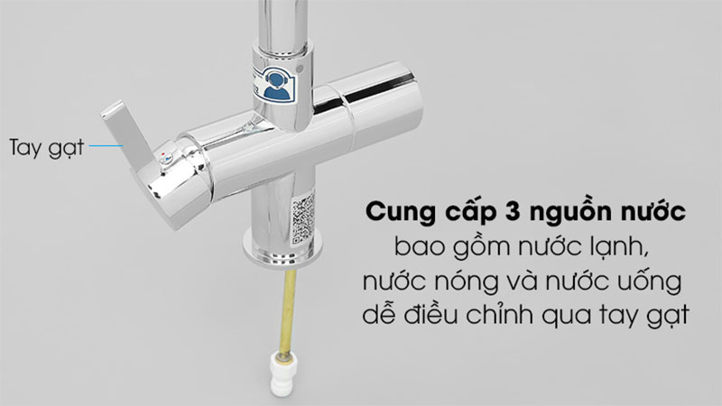 Tích hợp 3 nguồn nước của Vòi rửa chén nóng lạnh tăng áp đồng Malloca K150DW 