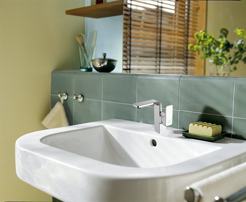 Vòi rửa mặt nóng lạnh American Standard WF-1305 với thiết kế sang trọng