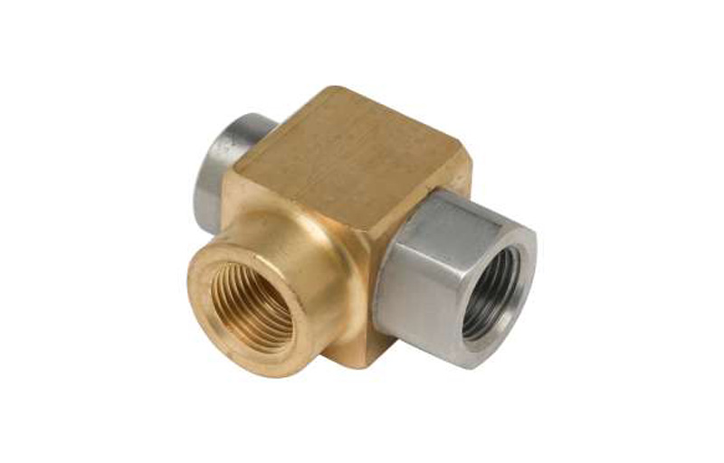  Đầu nối được làm bằng đồng thau không bị hoen gỉ 