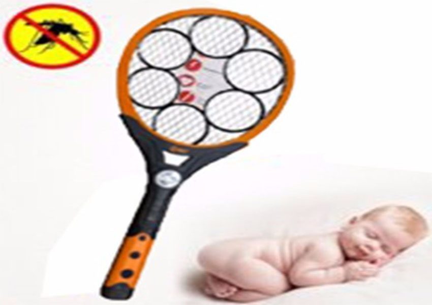 Vợt diệt muỗi Comet CP040 - Hàng chính hãng