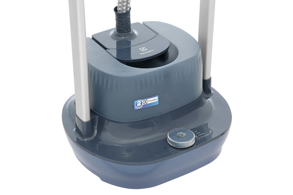 Bàn ủi hơi nước đứng Electrolux E5GS1-44MN - Hàng chính hãng