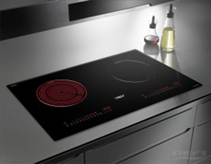 Bếp điện từ hồng ngoại Taka TKIR626N - Hàng chính hãng