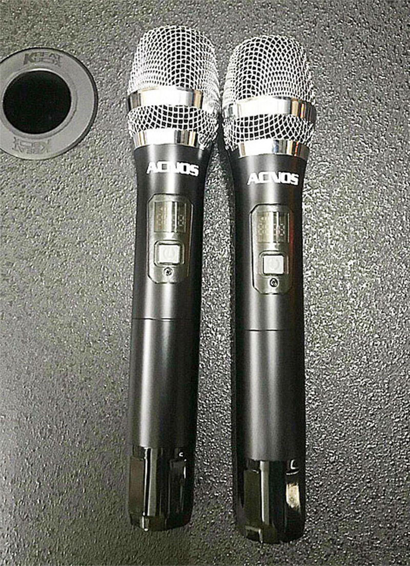 Mua loa được tặng kèm 2 micro không dây xịn xò, chống hú