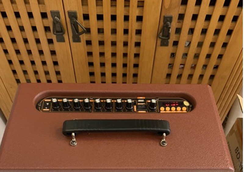 Bảng điều khiển của BestSound M8 