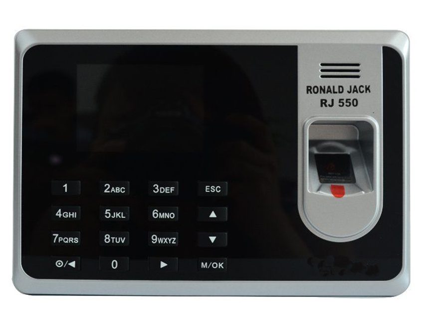 Máy chấm công RJ 550 giúp quản lý giờ giấc nhân viên chặt chẽ hơn