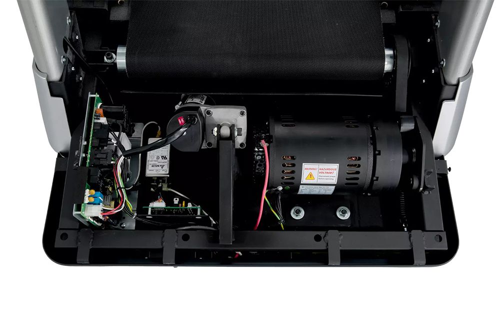 Máy chạy bộ cao cấp Spirit CT900ENT - Hàng chính hãng