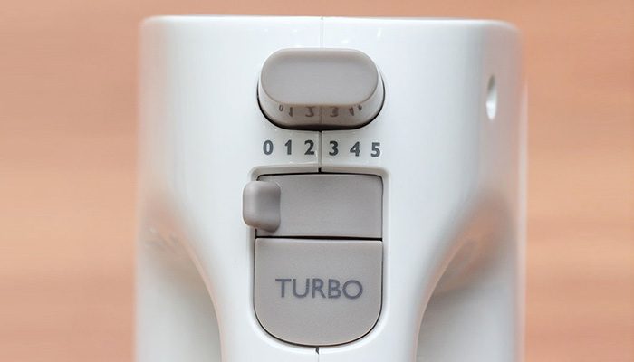 Máy đánh trứng trộn bột Philips HR1559  - Hàng chính hãng