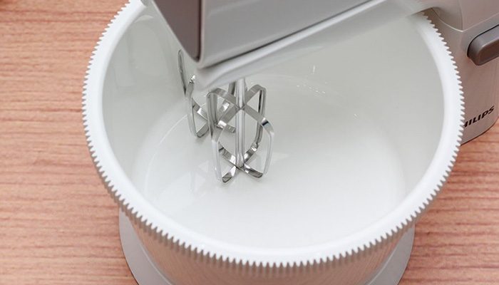 Máy đánh trứng trộn bột Philips HR1559  - Hàng chính hãng