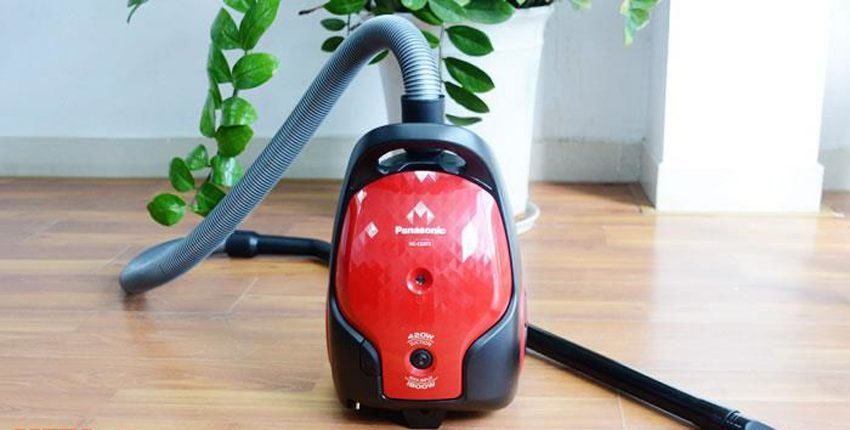 Máy hút bụi Panasonic MC-CG373RN46