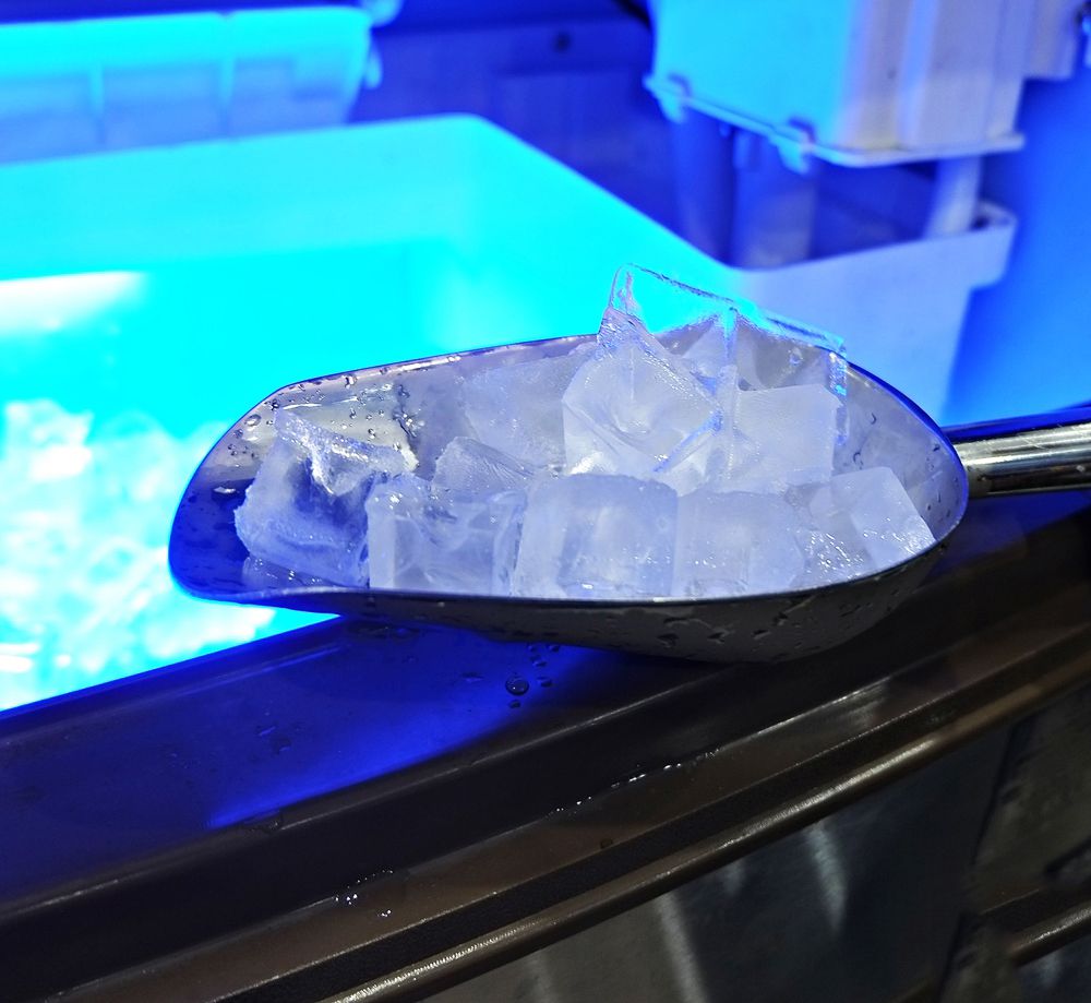 Máy làm đá Yubann YBOH-D120 - Hàng chính hãng