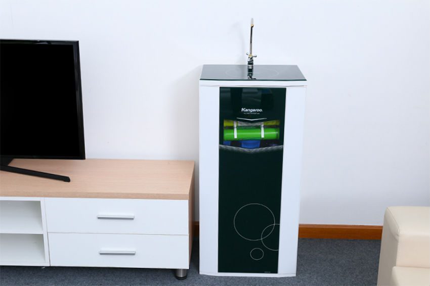 Máy lọc nước Kangaroo vỏ VTU KG108A-VTU nhỏ gọn làm đẹp không gian nhà bạn