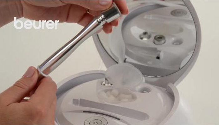 máy massage  trị liệu da mặt FC100