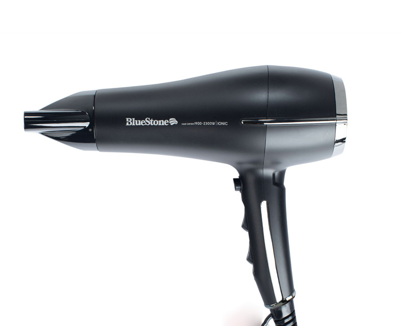 Máy sấy tóc Bluestone HDB-1871 có thiết kế đẹp với vẻ ngoài chắc chắn 