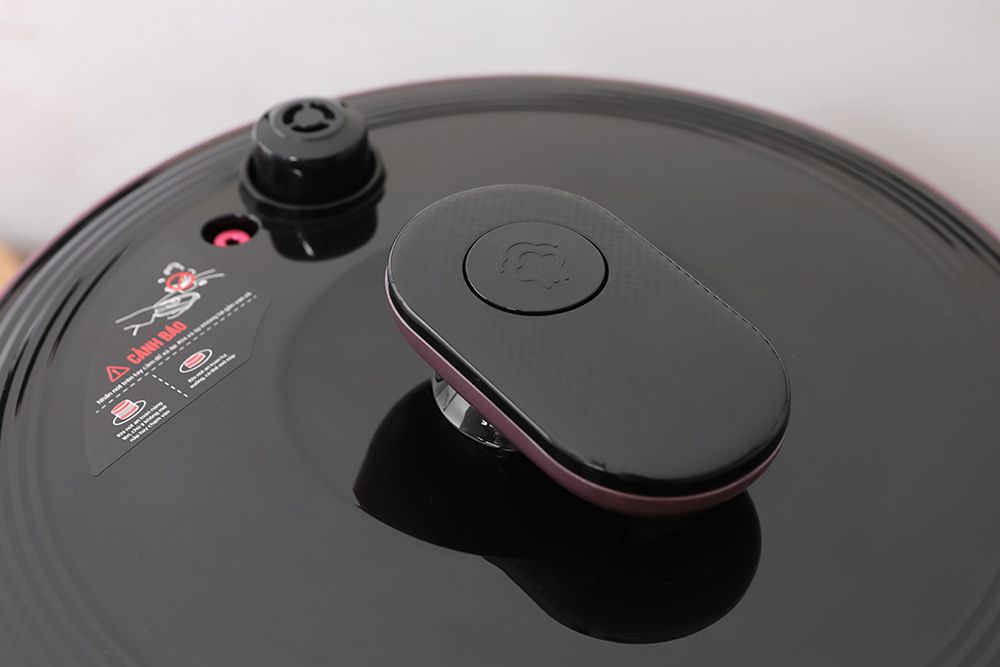 Nồi áp suất điện Sunhouse SHD1657 - Hàng chính hãng