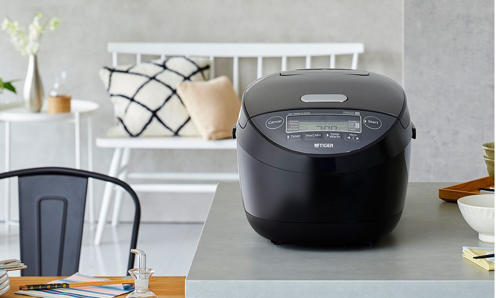 Nồi cơm điện tử cao tần áp suất Tiger JPM-H18V - Hàng chính hãng