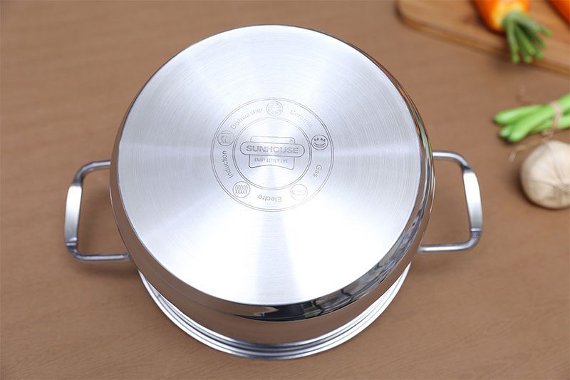 Đáy của nồi inox 3 đáy Sunhouse SHG24120