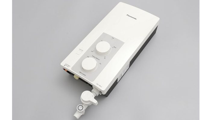 Máy tắm nước nóng Panasonic DH-3RL2VH - Hàng chính hãng