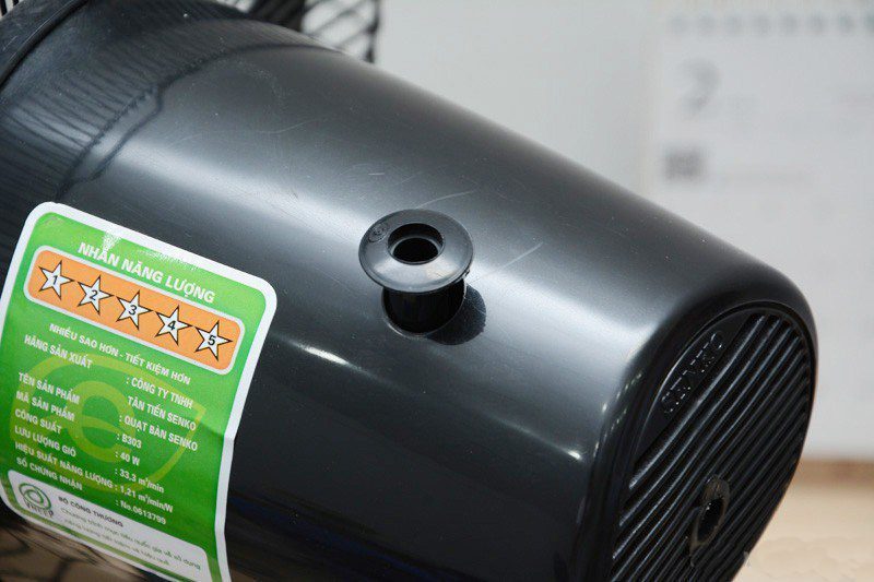 nút điều khiển quay trên hộp quạt