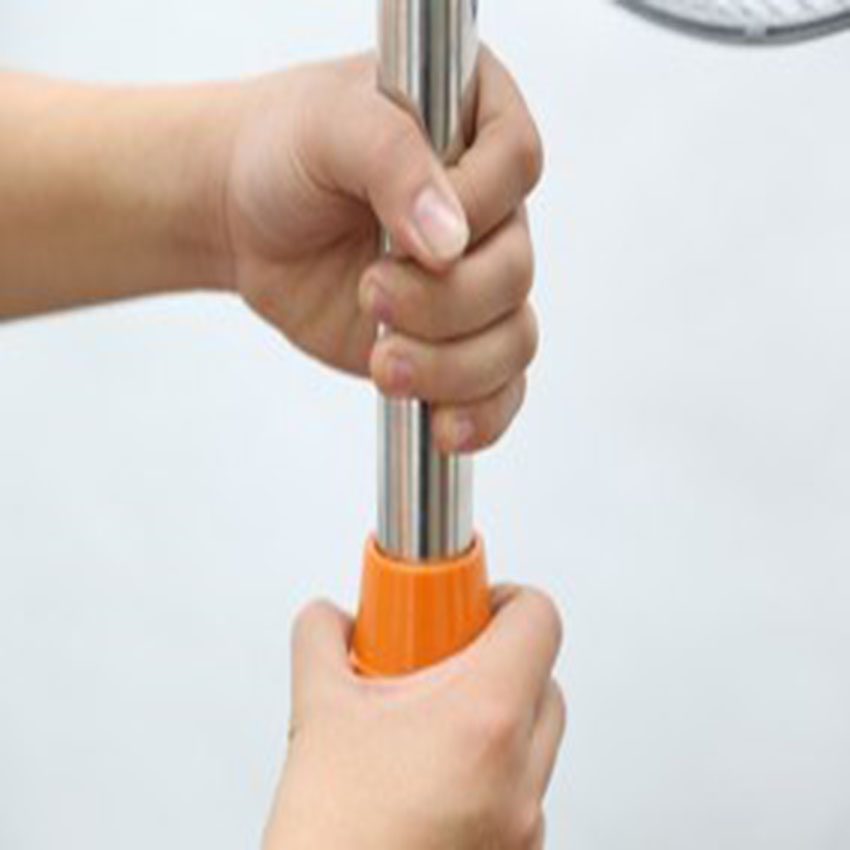 quạt lửng Asia A16008 dễ dàng điều chỉnh độ cao