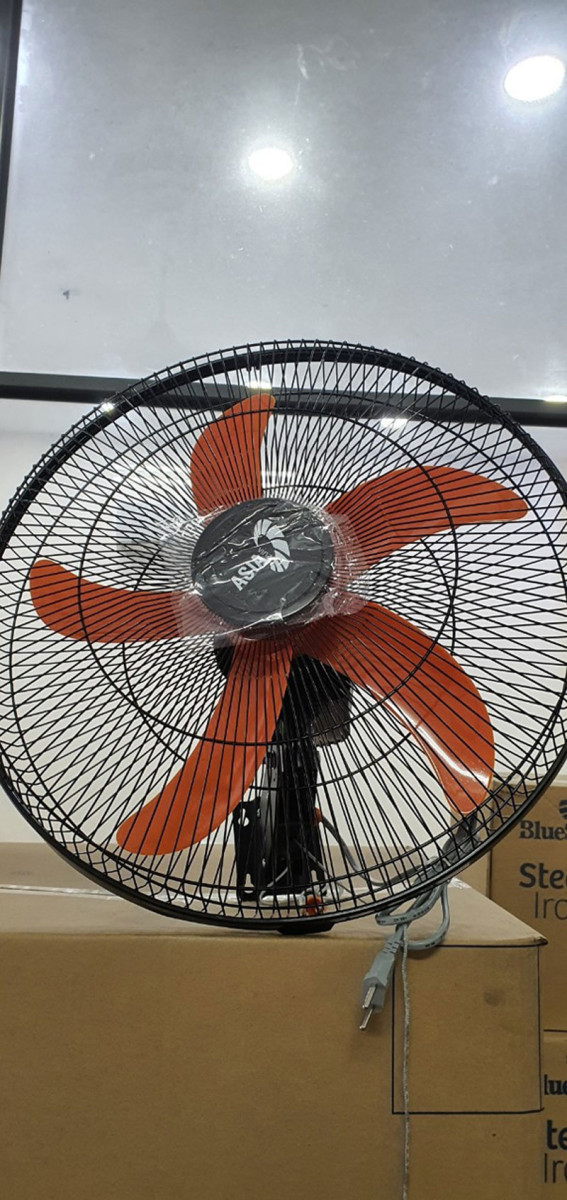 Quạt treo tường Asia VY577890 - Hàng chính hãng