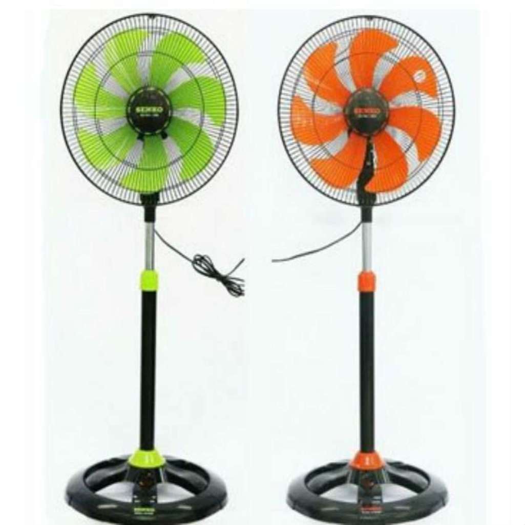 Quạt đứng thân sắt SenKo DTS1607 - Hàng chính hãng