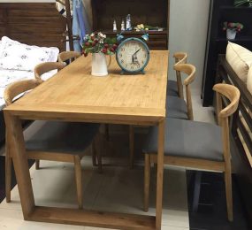 Bàn ăn gỗ tràm cào cước 1m68 x 80 x 76 hàng xuất đi Pháp - Hàng chính hãng