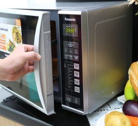 Lò vi sóng panasonic PALM – NN-ST342MYUY 25 lít - Hàng chính hãng