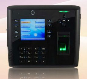 Máy chấm công Ronald Jack GIGATA TFT 700 - Hàng chính hãng