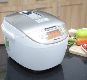 Nồi cơm điện cao cấp Panasonic SR-MG182 - Hàng chính hãng